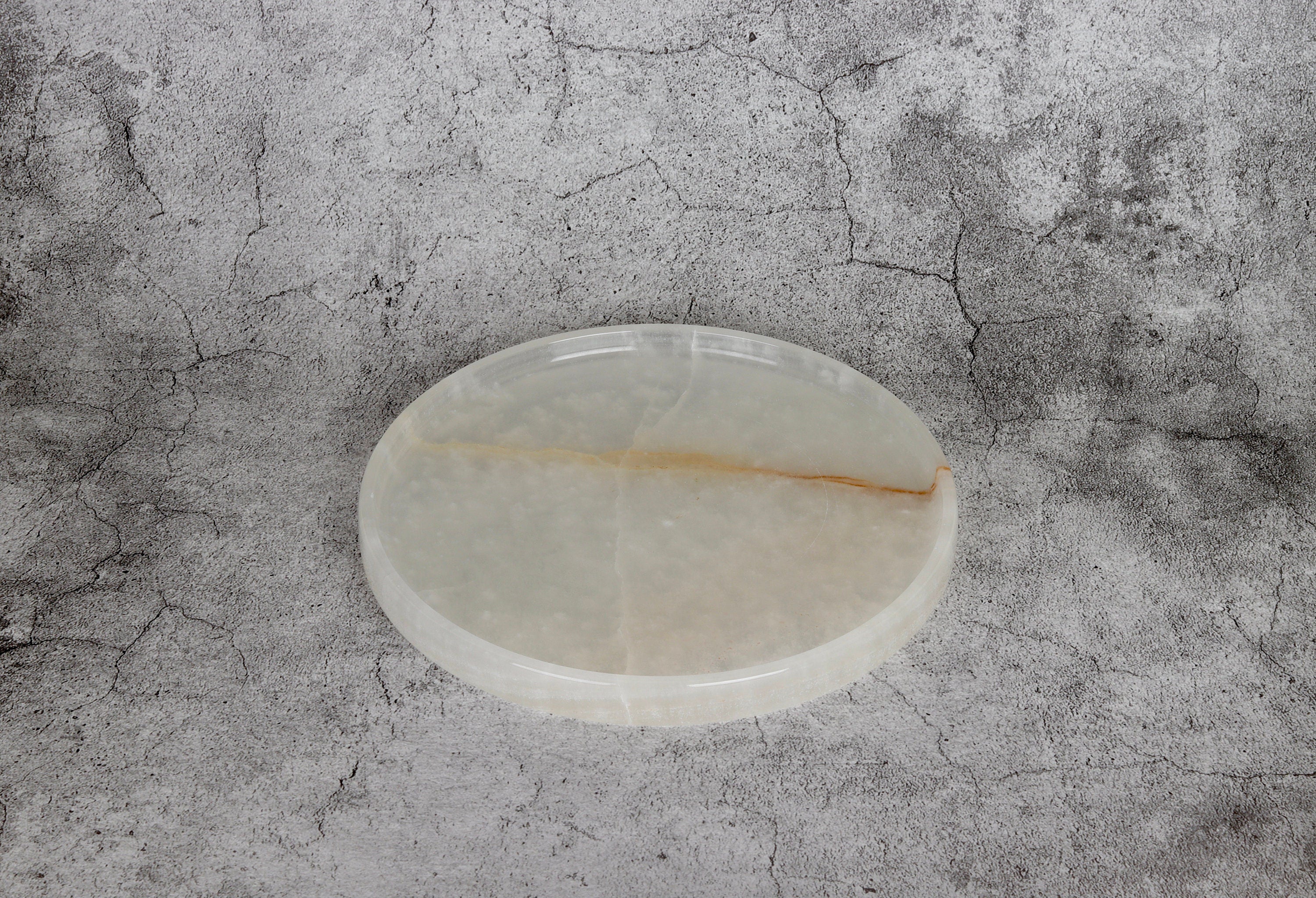 Gabriella – Round Onyx Tray  | W20cm H 2cm patinatwine