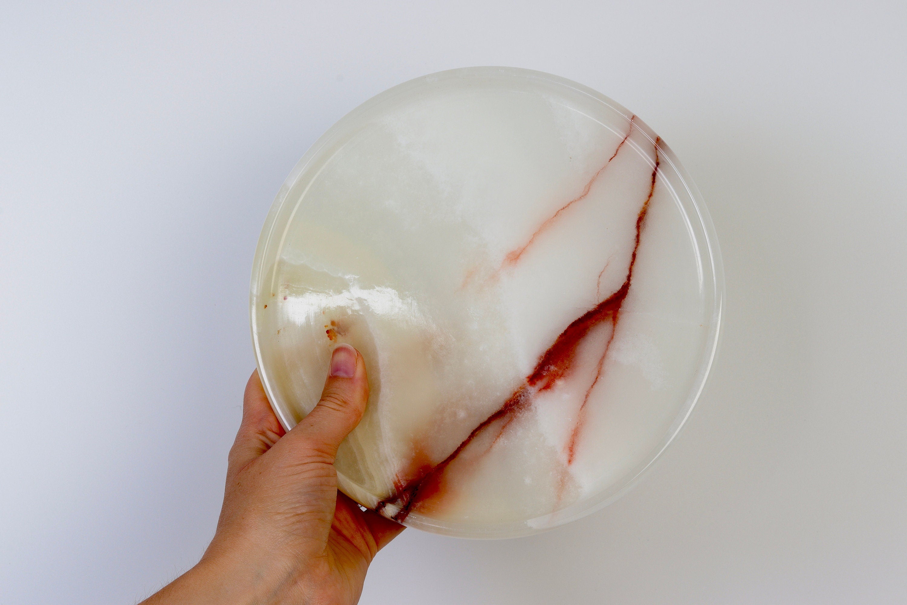Gabriella – Round Onyx Tray  | W20cm H 2cm patinatwine