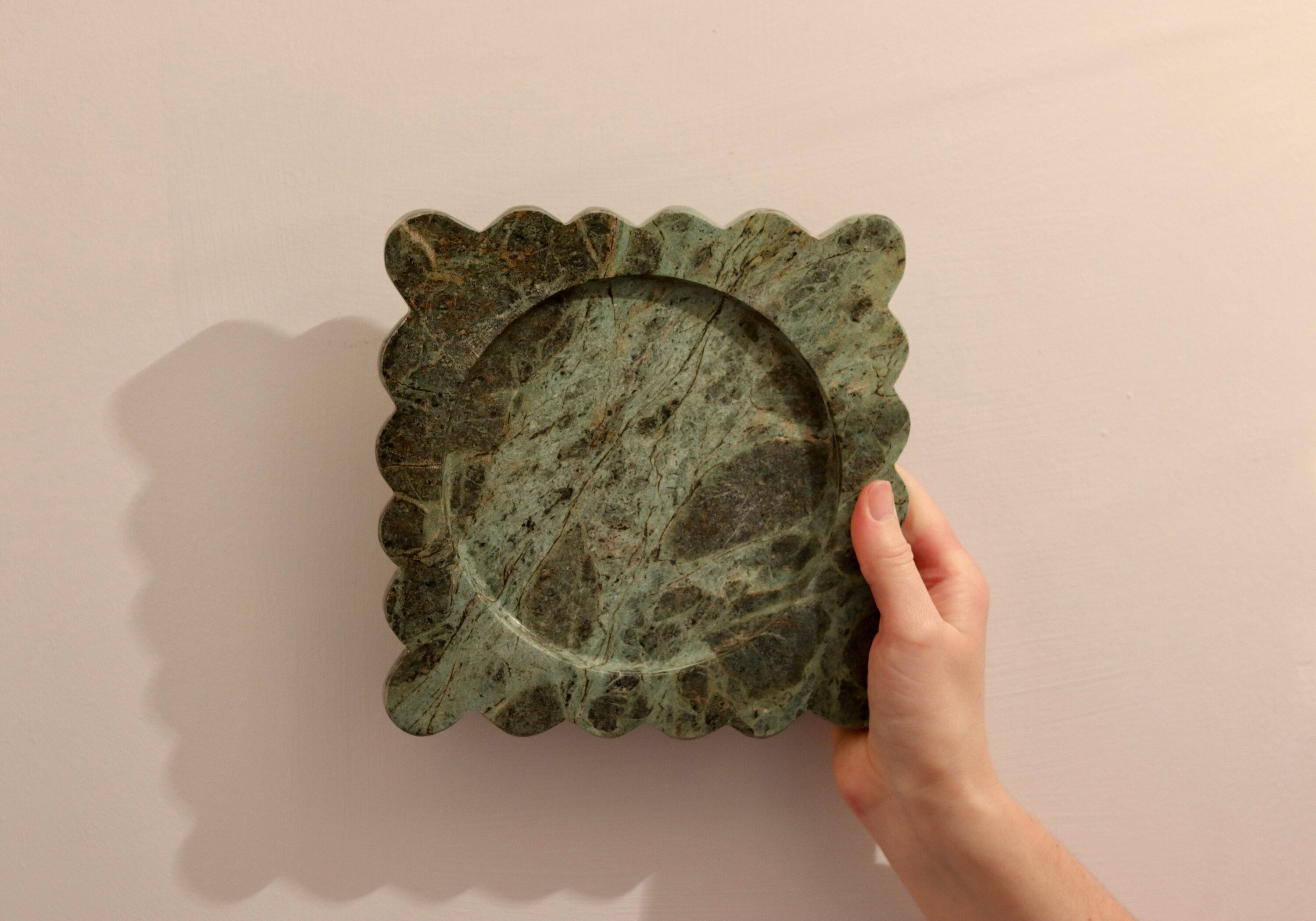 Serafina – Indian Green Square Scallop Marble Tray  | W20cm H 2cm