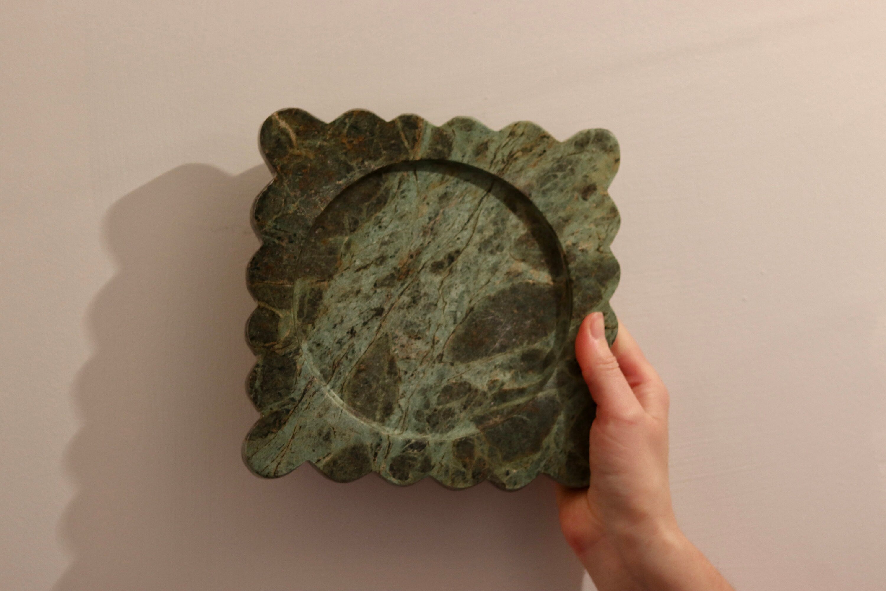 Serafina – Indian Green Square Scallop Marble Tray  | W20cm H 2cm