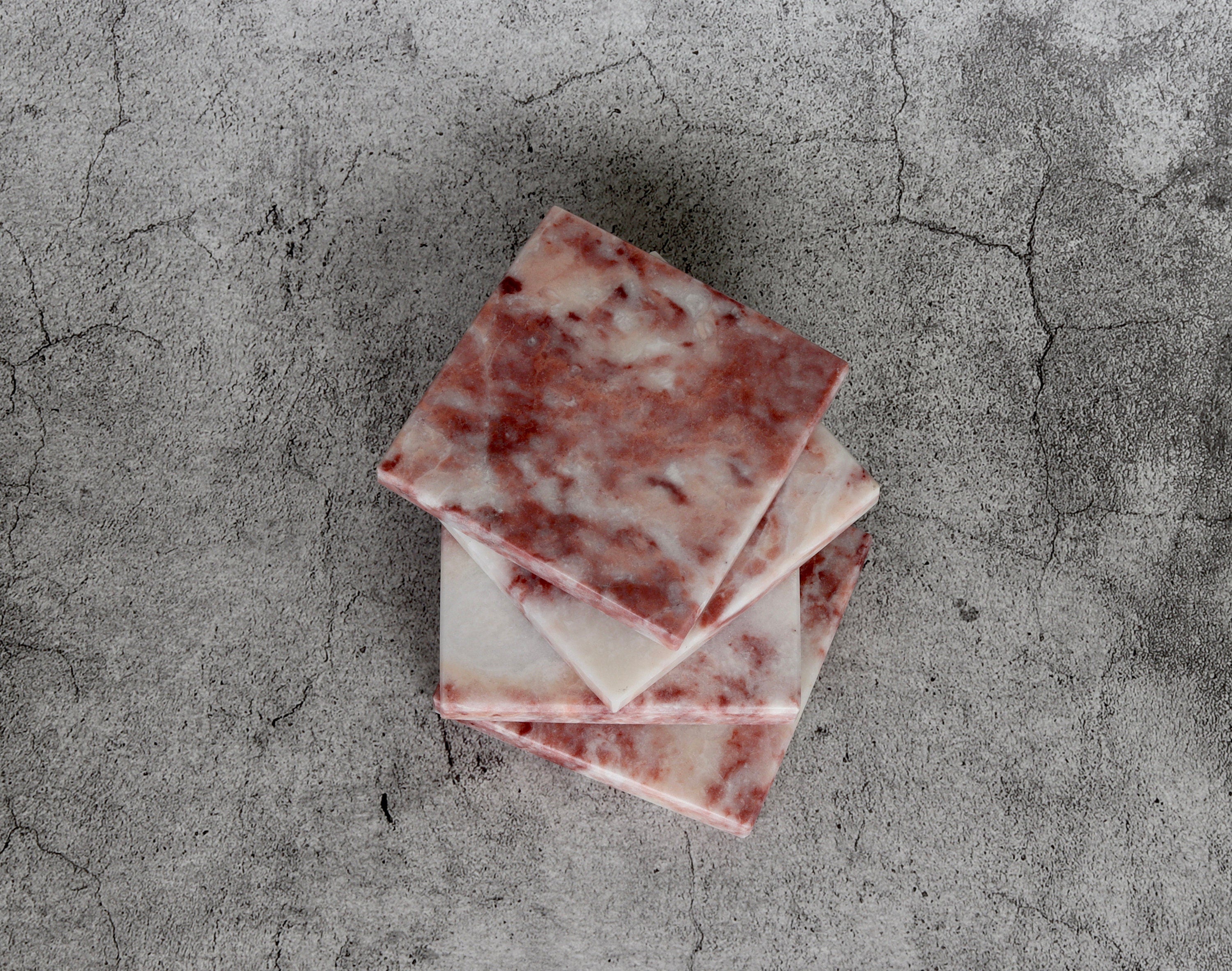 Madeji – Pink Square Natural Marble Coasters- set of 4 patinatwine