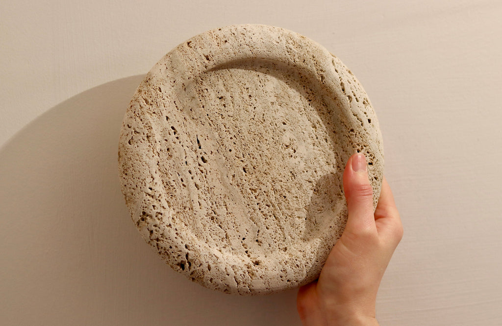 Cecilia – Travertine Round Tray  | W20cm H 2cm