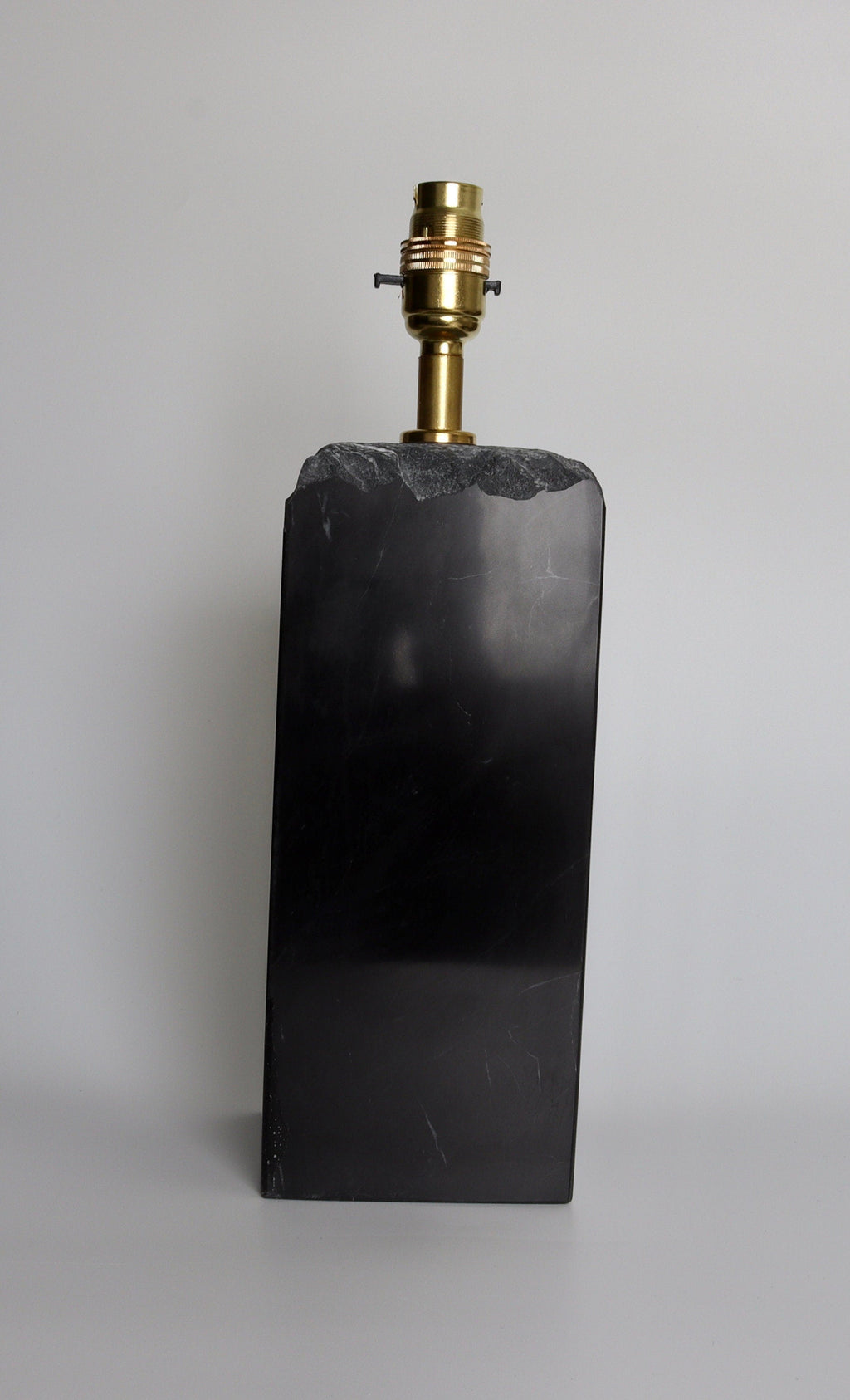 Salvatore – Natural Marble Lamp patinatwine