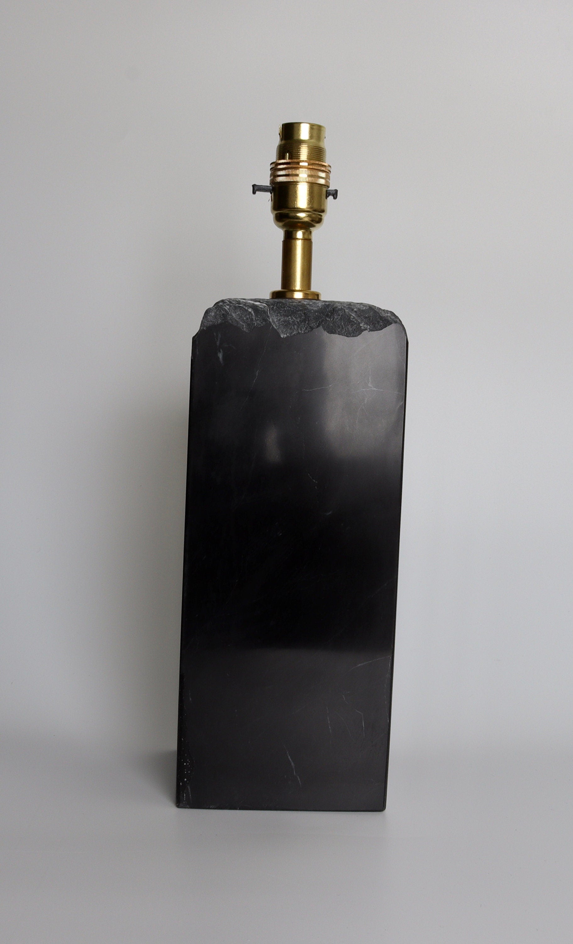 Salvatore – Natural Marble Lamp patinatwine