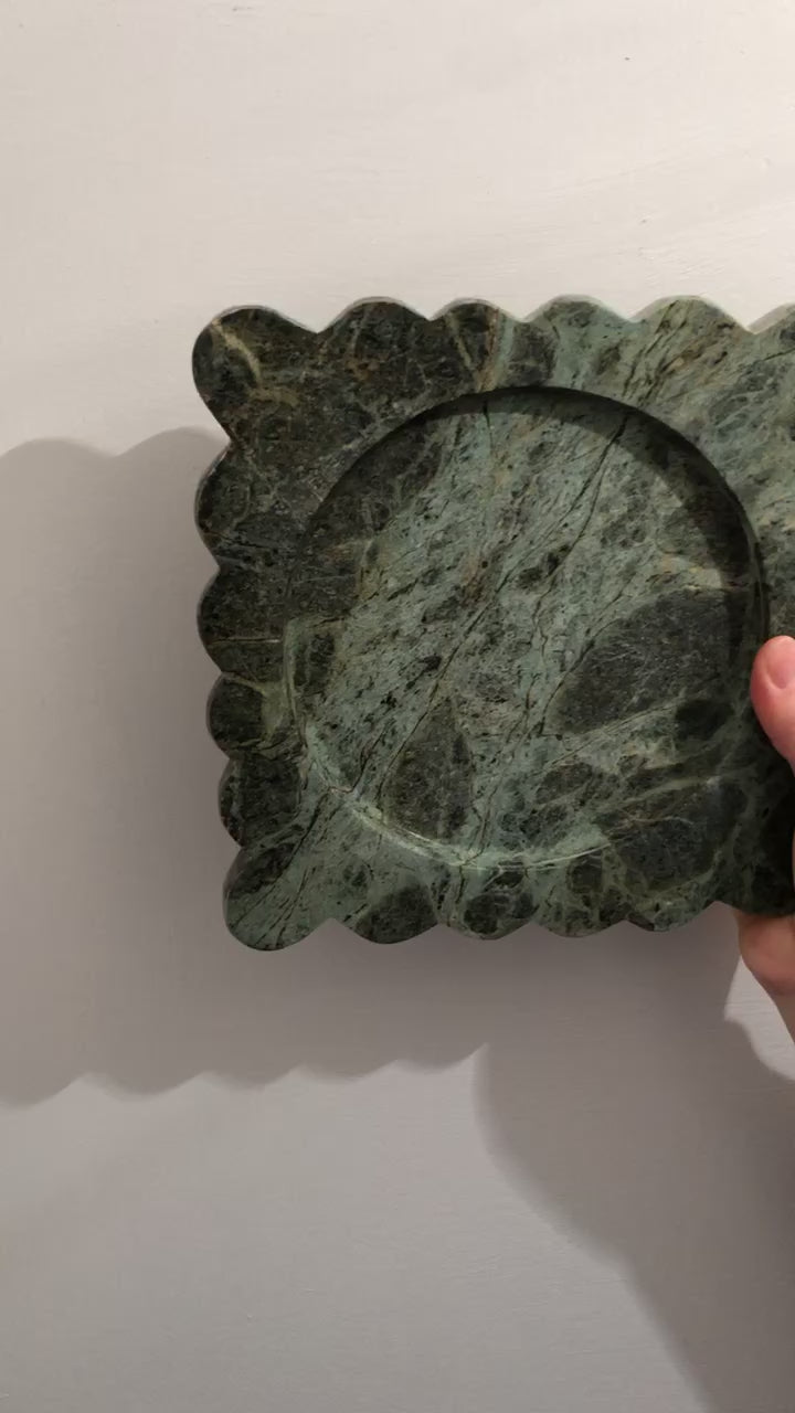 Serafina – Indian Green Square Scallop Marble Tray  | W20cm H 2cm